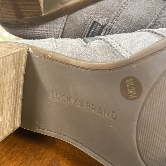Lucky Brand textured booties size 8 - Picture 9 of 9